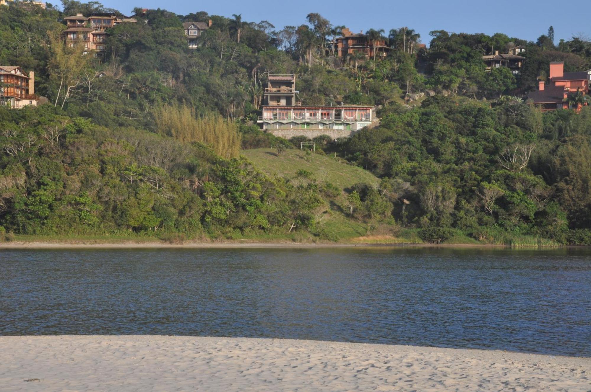 Pousada Pedra Grande Praia do Rosa Bagian luar foto