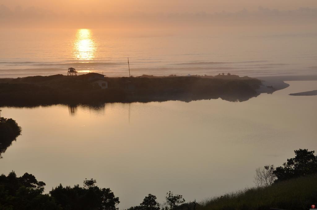 Pousada Pedra Grande Praia do Rosa Bagian luar foto